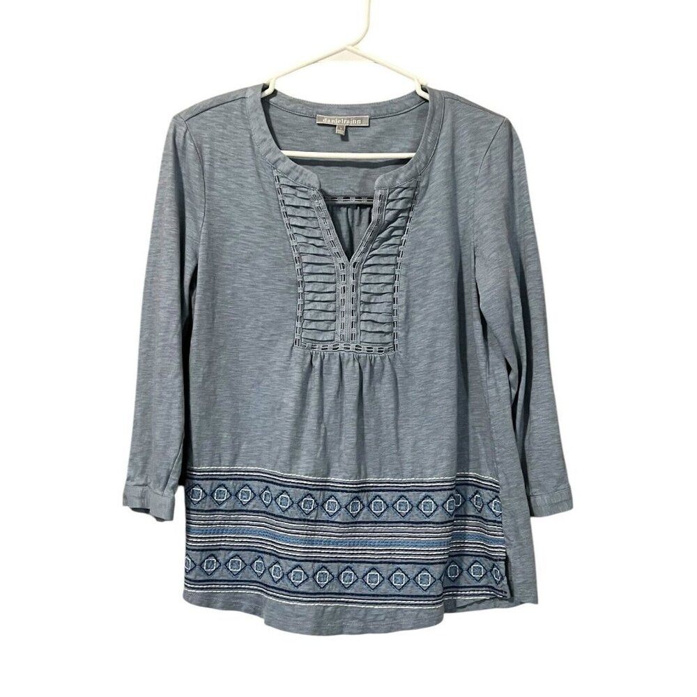 Daniel Rainn Light Gray Aztec Boho Top Sz Small Pleated Long Sleeves Preppy City